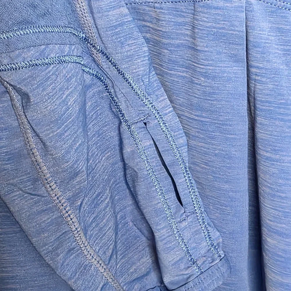 Lululemon Run In The Sun Porcelaine Blue Hooded‎ Pullover Womens Size 12 Running